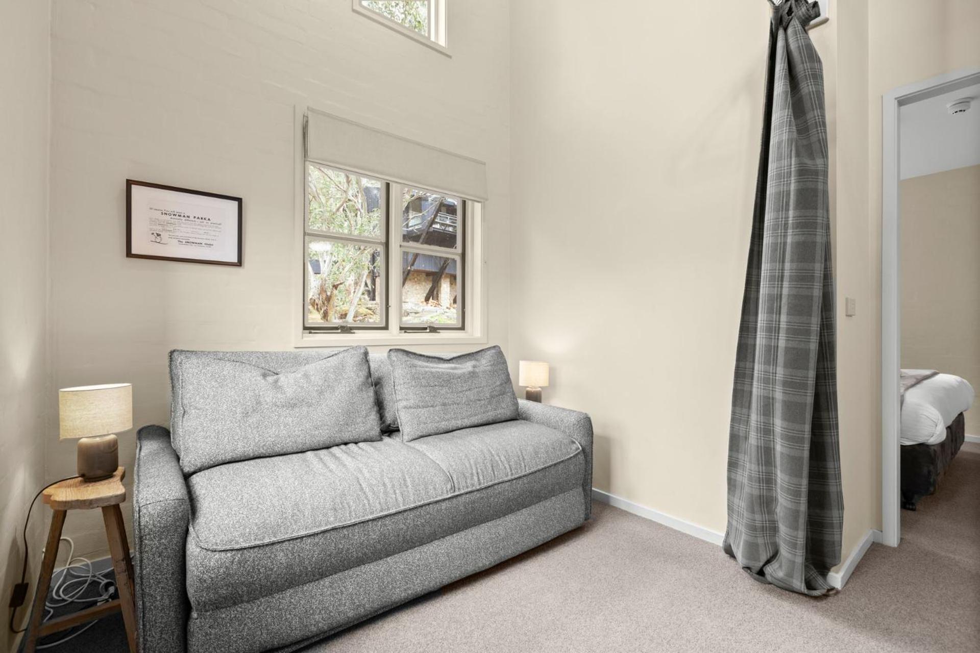 Village Green 2 Bedroom Loft Townhouse With Views Fireplace And Garage Parking スレッドボ エクステリア 写真